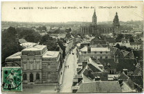 Evreux-Ville. Vue générale - Le Musée, la Rue de L'Horloge et la Cathédrale.