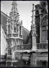 Détail de la façade du palais de justice de Rouen (Seine-Maritime).