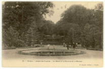 Evreux-Ville. Jardin des Plantes - Le Bassin et la Pelouse de la Musique.