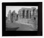 Ruines et vestiges de temple égyptien.