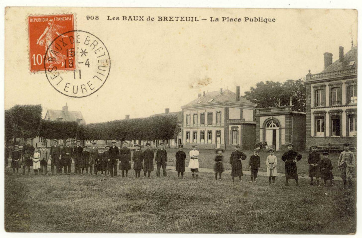Baux-de-Breteuil (Les). La Place publique.