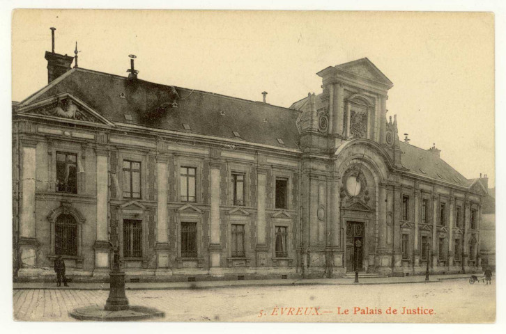 Evreux-Ville. Le Palais de Justice.