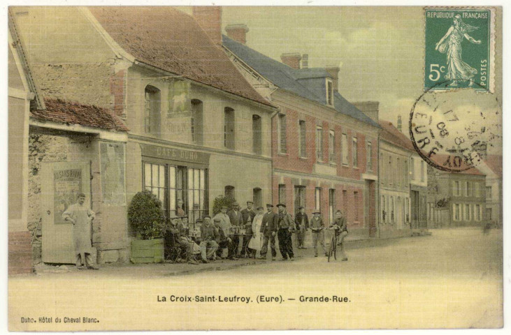 Croix-Saint-Leufroy (La). Grande Rue.