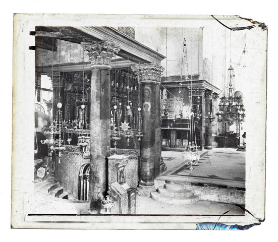 Intérieur de la basilique de la nativité à Bethléem (Israël).