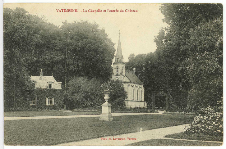 Sainte-Marie-de-Vatimesnil. La Chapelle et l'Entrée du Château.