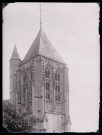 Tour d'église et son clocher.