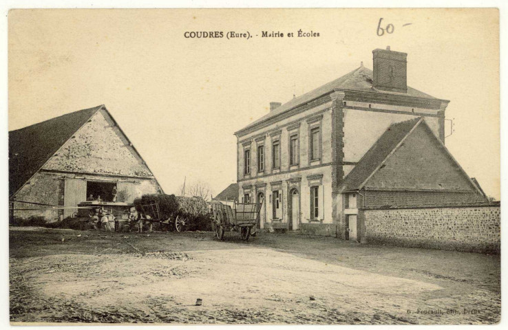 Coudres. Mairie et Ecoles.
