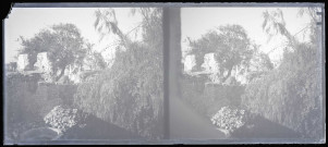 Jardin et ruines de la mosquée Al-Majdal à Ascalon (Israël).