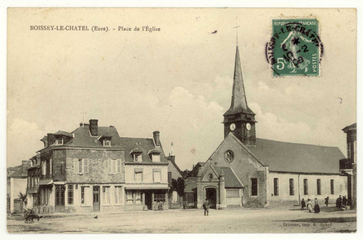 Boissey-le-Châtel. Place de l'Eglise.