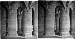 Abbaye du Mont-Saint-Michel (Manche), crypte des Gros-Piliers.