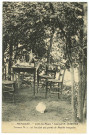 Ménilles. Café des fleurs tenu par E. Barbier. Terrasse N°2 - où l'on fait une partie de Manille tranquille.