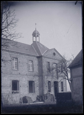 Façade en construction du bâtiment Saint-Maurice d'Orgeville (Eure).