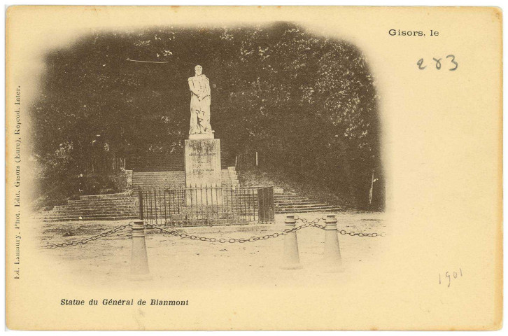 Gisors. Statue du Général de Blanmont.