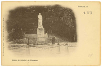 Gisors. Statue du Général de Blanmont.