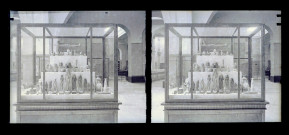 Salle et collections d'un musée égyptien.