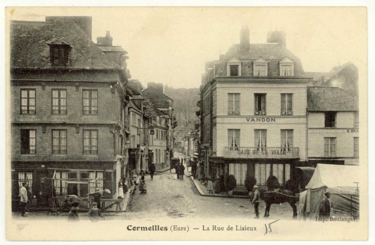 Cormeilles. La Rue de Lisieux.
