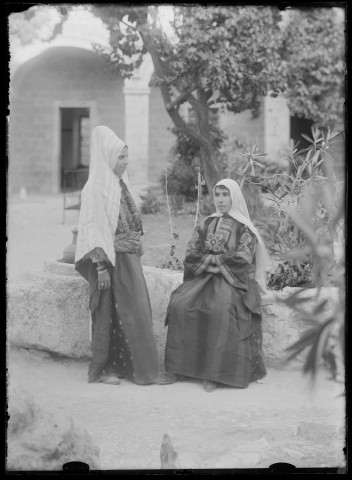 Costumes féminins d'Ourfa (Turquie).