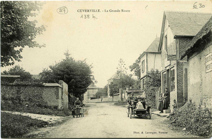 Cuverville. La Grande Route.