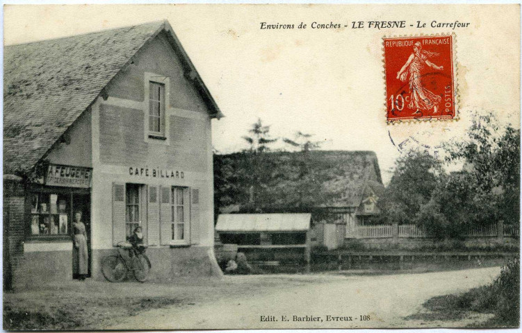 Fresne (Le). Le Carrefour - Café.