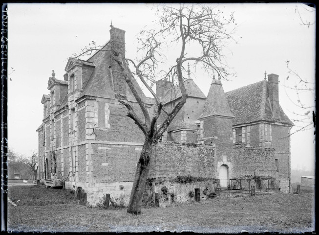Manoir de M. Glatigny à Tourgéville (Calvados).