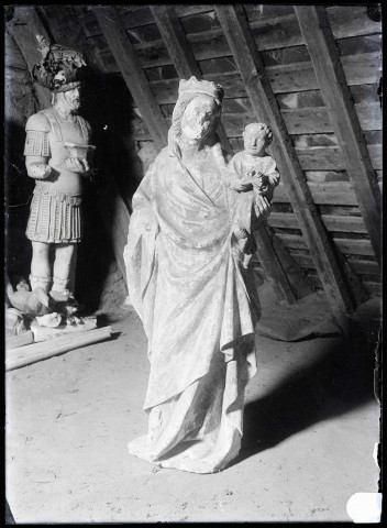 Statue de Vierge à l'enfant de l'église de Bourg-Beaudouin (Eure).