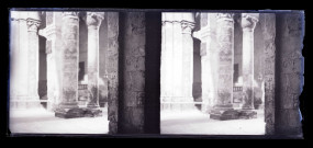 Intérieur d'un édifice religieux.