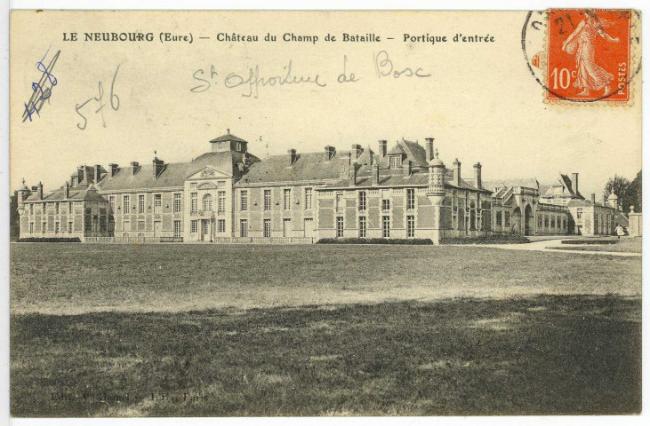 Sainte-Opportune-du-Bosc. Château du Champ de Bataille - Portique d'entrée.