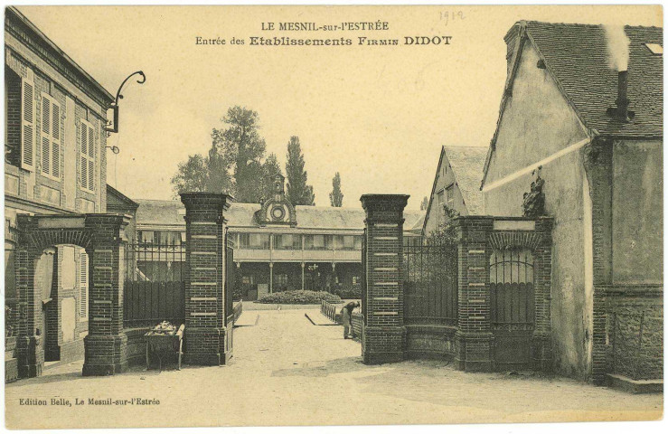 Mesnil-sur-l'Estrée (Le). Entrée des Etablissement Firmin Didot.