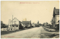 Heudebouville. Route de Rouen.