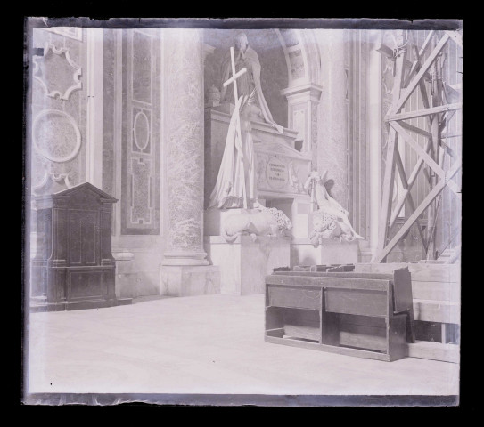 Tombeau de Benoit XIV (Prospero Lambertini, pape de 1740 à 1758) dans la basilique Saint-Pierre de Rome (Italie).