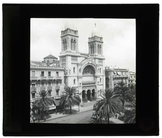Cathédrale de Tunis (Tunisie), extérieur.