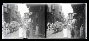 Ruelle animée du souk du Caire (Égypte).