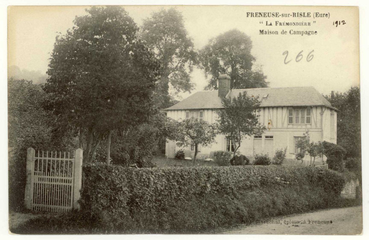 Freneuse-sur-Risle. La Frémondière - Maison de Campagne.