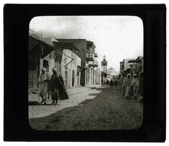 Rue Haffaouine à Tunis (Tunisie).