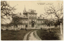Brionne. Chalet Jumeau.