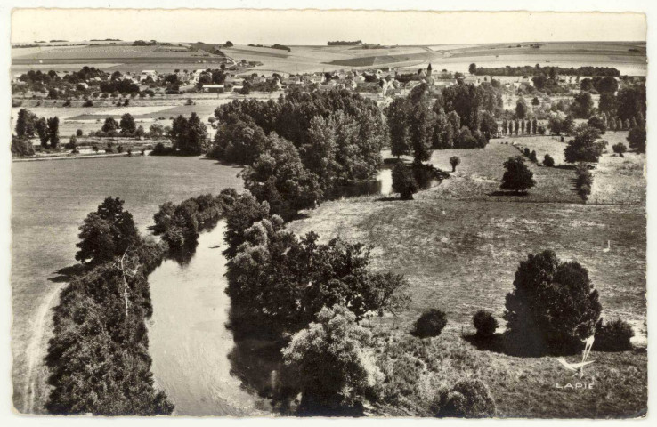 Bueil. En avion au-dessus de Bueil - L'Eure.