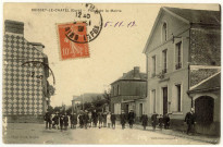 Boissey-le-Châtel. Place de la Mairie.