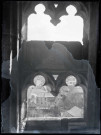 Vue à travers le fenestrage de l'église Notre-Dame de Caudebec-en-Caux (Seine-Maritime).