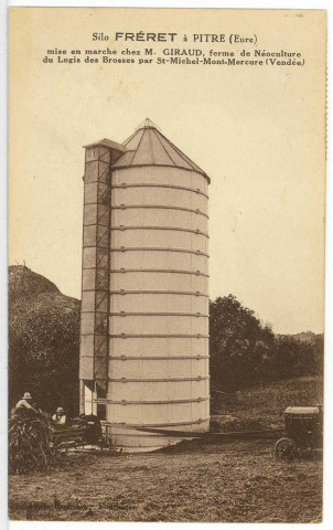 Pîtres. Silo Fréret à Pitre (Eure) mis en marche chez M. Giraud, ferme de Néoculture du Logis des Brosses par St-Michel-Mont-Mercure (Vendée).
