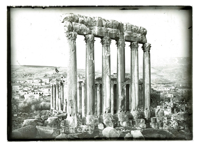 Ruines et vestiges de Baalbeck (ancienne Héliopolis des romains) (Liban).