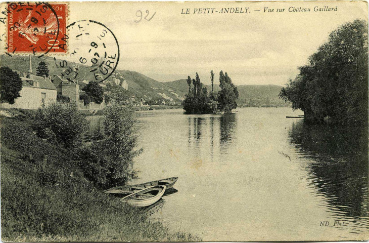 Andelys (Les). Le Petit Andely. - Vue sur Château Gaillard.
