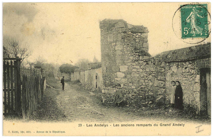 Andelys (Les). Les Anciens Remparts du Grand-Andely.