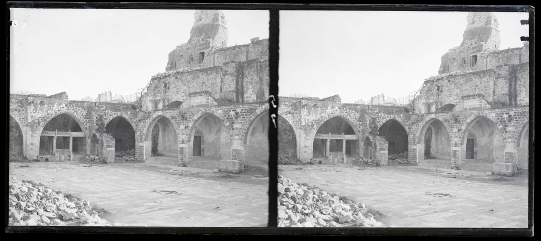 Cour intérieure de la mosquée Al-Omari de Gaza (Palestine).