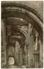 Beaumont-le-Roger. Entrée des Ruines.