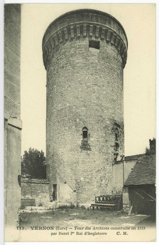 Vernon-Ville. Tour des Archives. Construite en 1123 par Henri Ier, roi d'Angleterre.