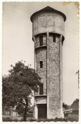 Epieds. Le Château d'Eau.