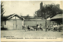 Glisolles. Société Charité Maternelle - Maison de Glisolles -Un Coin de la Cour.