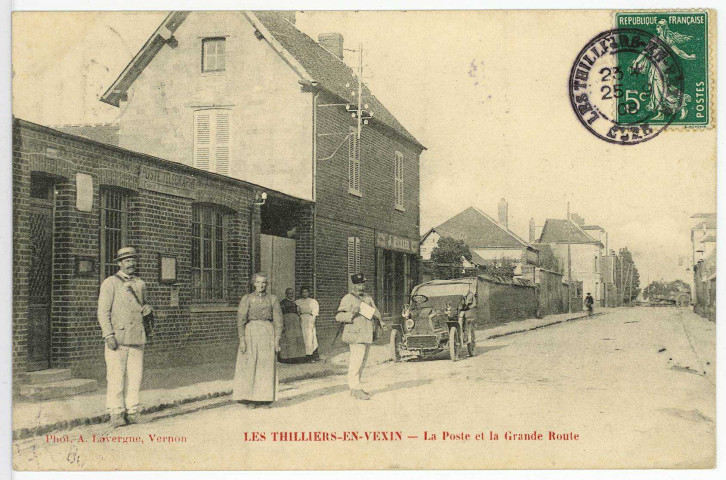 Thilliers-en-Vexin (Les). La Poste et la Grande Route.