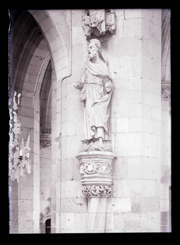 Statue de Saint-Jean-Baptiste de l'église de Saint-Riquier (Somme).