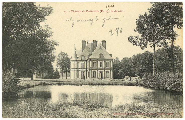 Gournay-le-Guérin. Château de Petiteville (Eure), vu de côté.
